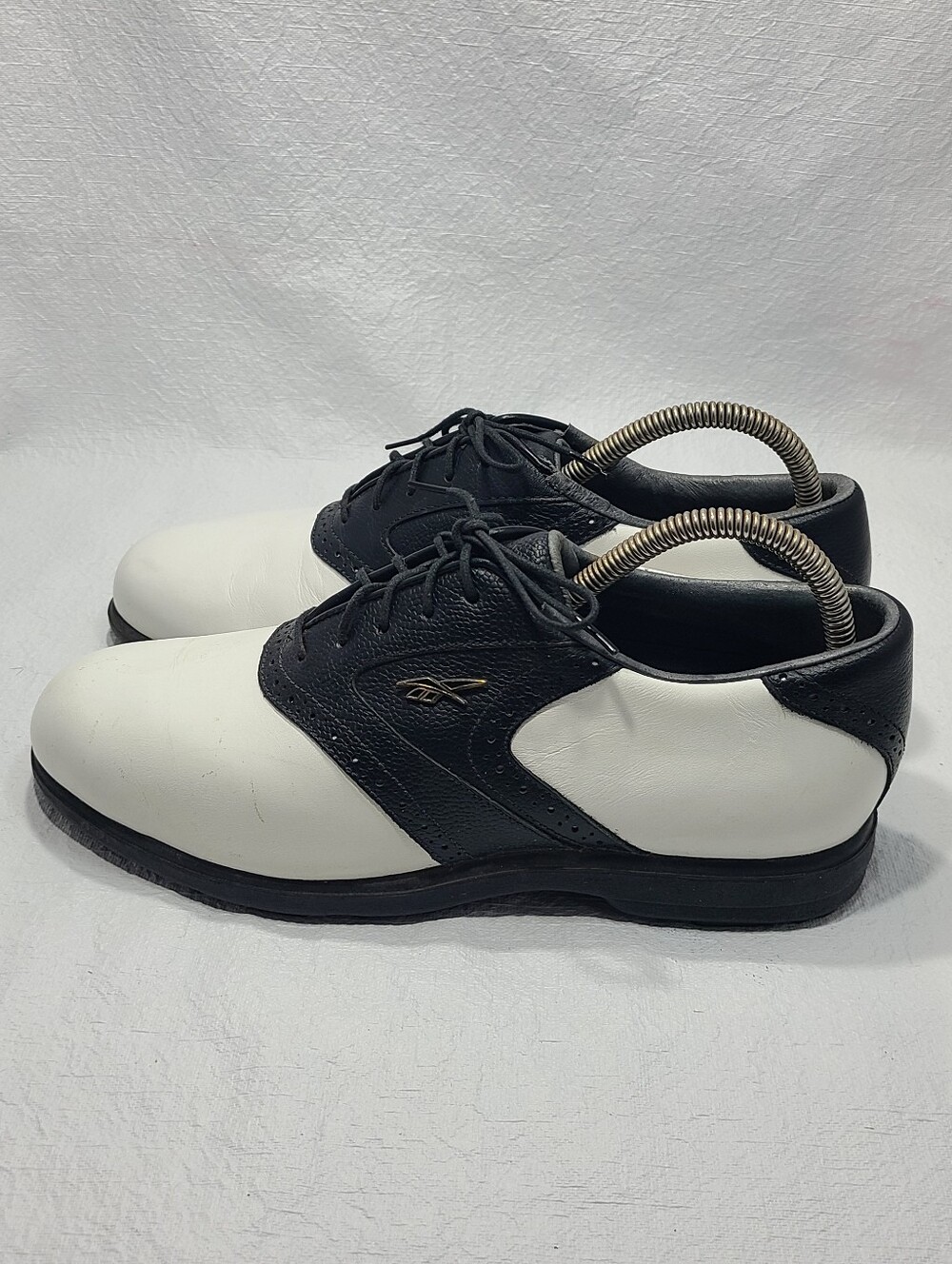 Mens Reebok RA804WSI Golf Shoes Size: 9 Color: White Black